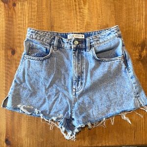 ZARA high waisted shorts size 6
